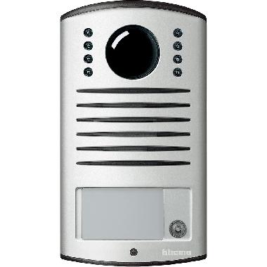 PULSANTIERA LINEA 2000 DA PARETE CON FRONTALE IN ALLUMINIO E TELECAMERA A COLORI GRANDANGOLARE VIDEO COL 2 FILI MONOFASE - BTICINO 343031 product photo Photo 02 3XL