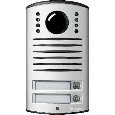 PULSANTIERA DA PARETE CON FRONTALE IN ALLUMINIO E TELECAMERA A COLORI GRANDANGOLARE VIDEO COL 2 FILI LINEA 2000 BIFAMILIARE - BTICINO 343032 product photo Photo 02 3XL