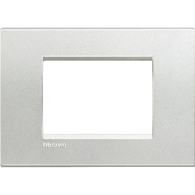 LIVING LIGHT - PLACCA 3P ARGENTO LNA4803AG - BTICINO LNA4803AG product photo Photo 01 3XL