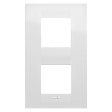 PLACCA GEO INTERNATIONAL - IN TECNOPOLIMERO - 2+2 POSTI VERTICALE - BIANCO LATTE - CHORUS - GEWISS GW16424TB product photo