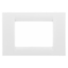 PLACCA VIRNA IN TECNOPOLIMERO FINITURA LUCIDA 3 POSTI BIANCO NUVOLA SYSTEM - GEWISS GW22103 product photo