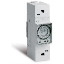 INTERRUTTORE SETTIMANALE ORARIO CON DISPLAY DIGITALE 230V ON/OFF 2M - PERRY ELECTRIC 1IO0024/D15 product photo