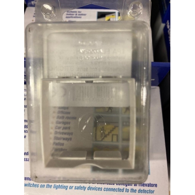 ADATTATORE COMP BTICINO LIVING BIANCA - PERRY ELECTRIC 1PAFLE002LH product photo Photo 01 3XL