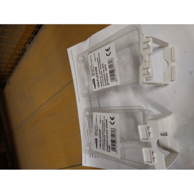 ADATTATORE COMP BTICINO MATIX - PERRY ELECTRIC 1PAFLE002M product photo Photo 01 3XL