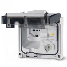 PRESA INTERNA DOMESTICA OMNIAPLUS PLURISTANDARD CON FUSIBILI 2P+T IP56 16A ITALIANA P40 - SCAME PARRE 4091405 product photo