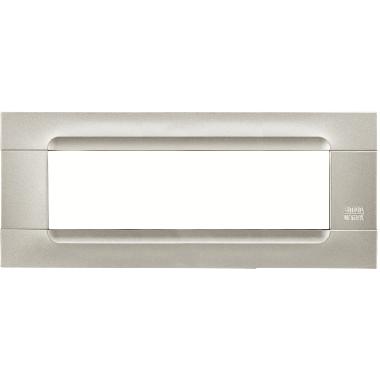 Placca 7 moduli, Kàdra, monocròmo, serie metallizzata, argento - URMET DOMUS 10807.AR product photo Photo 01 3XL