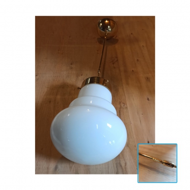 PLAFONIERA LUMERA SOSPENSIONE MONTATURA ORO VETRO BIANCO 74 X 23 CM MONTATURA LEGGERMENTE RIGATA - VETRERIA VISTOSI SPLUMERBCNI product photo Photo 01 3XL