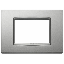PLACCA CLASSIC 3 MODULI METALLO VERNICIATO BRIGHT E CORNICE NEXT ARGENTO MATT - VIMAR 20653.N13 product photo