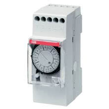INTERRUTTORE ORARIO ANAL.SET.CON RISERVA 2M - ABB AT2/7R product photo
