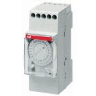 INTERRUTTORE ORARIO ANALOGICO GIORNALIERO CON RISERVA 2M - ABB AT2/R product photo