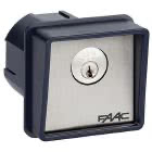 PULSANTE A CHIAVE T10 N 34 - FAAC 401010034 - FAAC 401010034 product photo