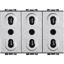 LIGHT TECH - PRESA TRIPLEX BIPASSO 10/16A - BTICINO NT4180/3 product photo