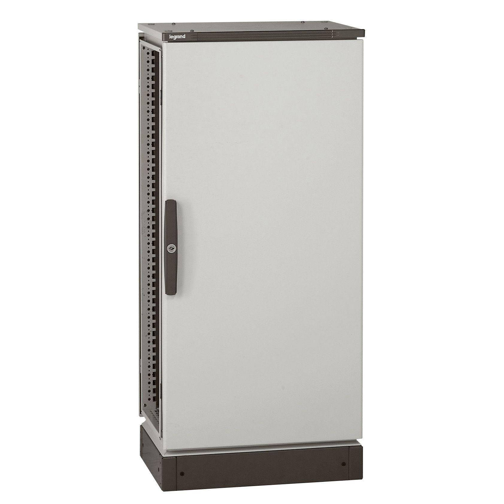 BLIZZARDPRO-KIT ZOCCOLO PROF.L.400MM H.100MM - LEGRAND 047676 - LEGRAND 047676 - LEGRAND 047676 product photo