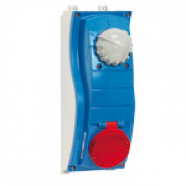 PRESE  CON INTERRUTTORE DI BLOCCO  16A   400V  50-60HZ - PALAZZOLI 400146 product photo Photo 01 3XL
